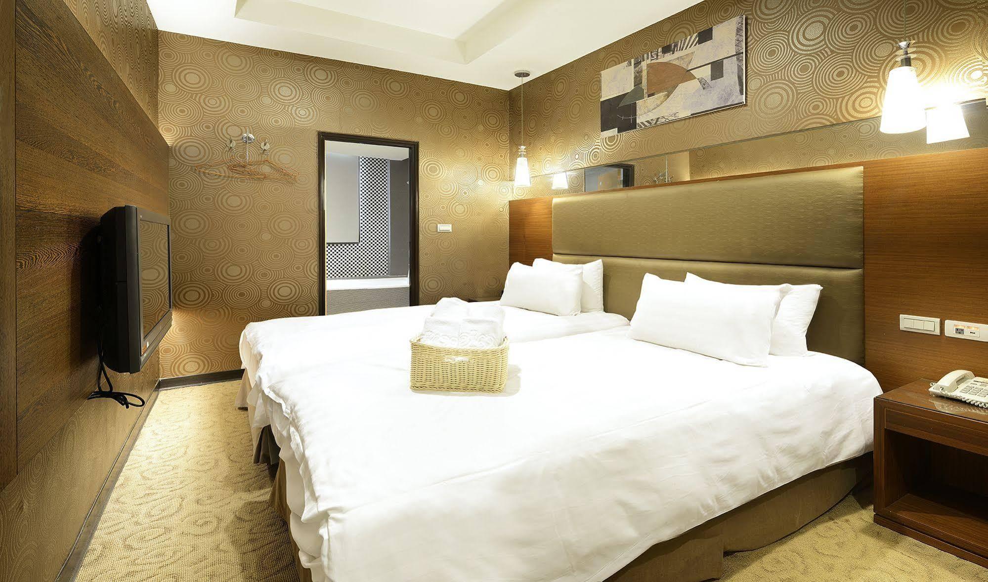 In99 Hotel Jincheng Dış mekan fotoğraf