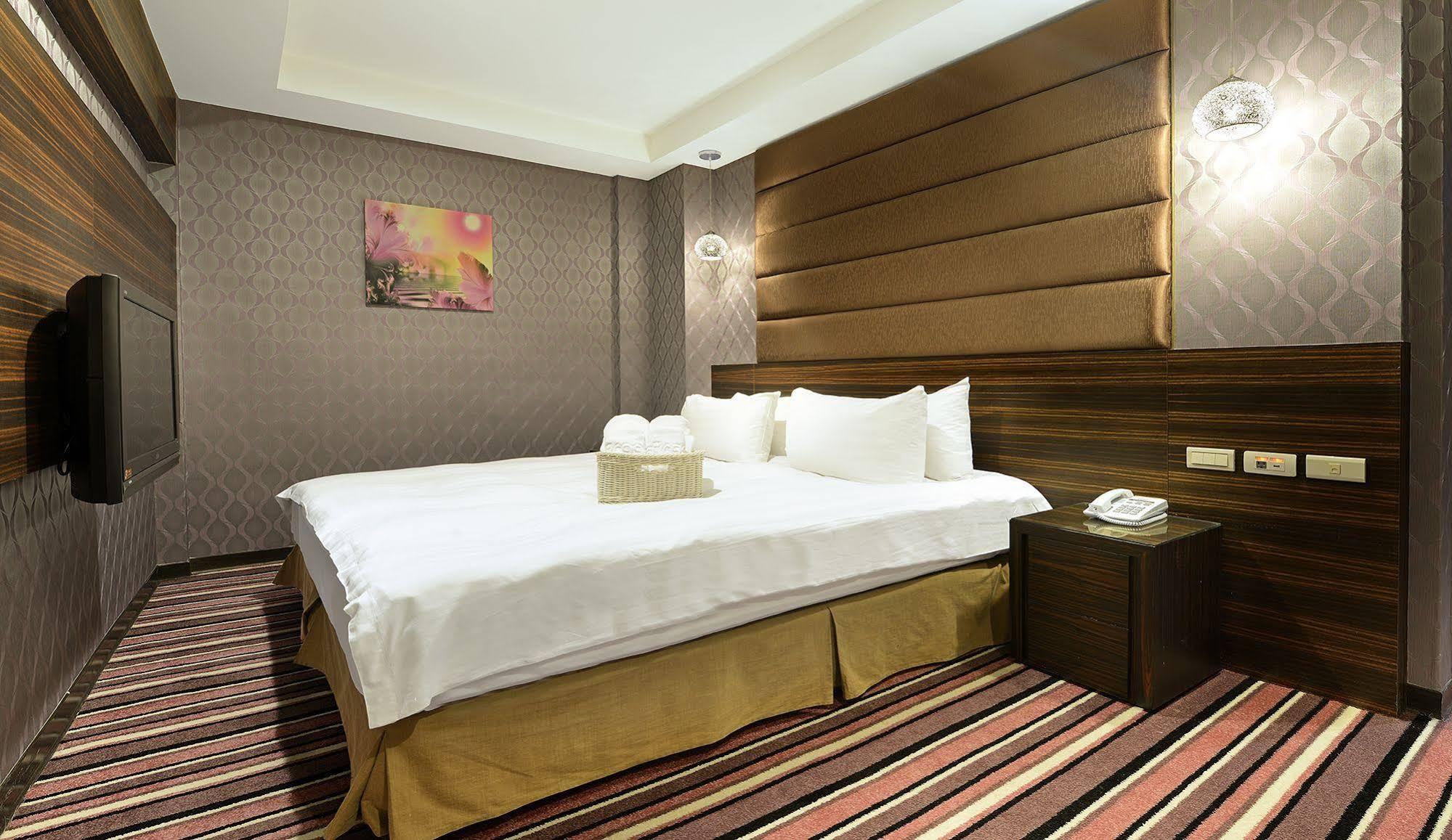 In99 Hotel Jincheng Dış mekan fotoğraf