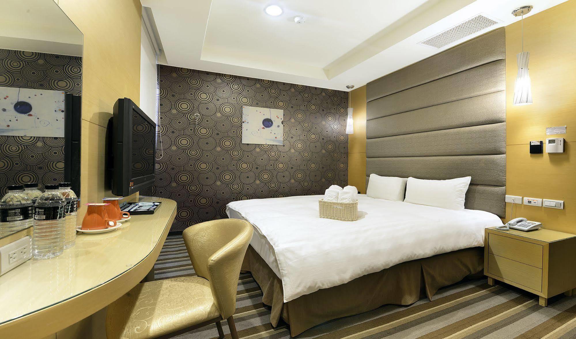 In99 Hotel Jincheng Dış mekan fotoğraf